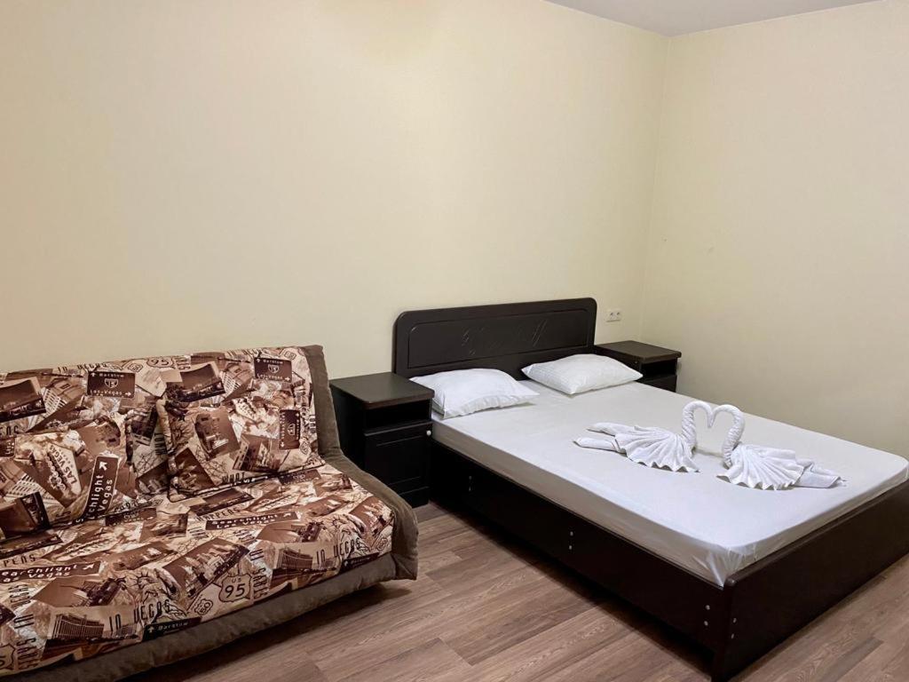 Mini Hotel Diva Alakhadzi 外观 照片
